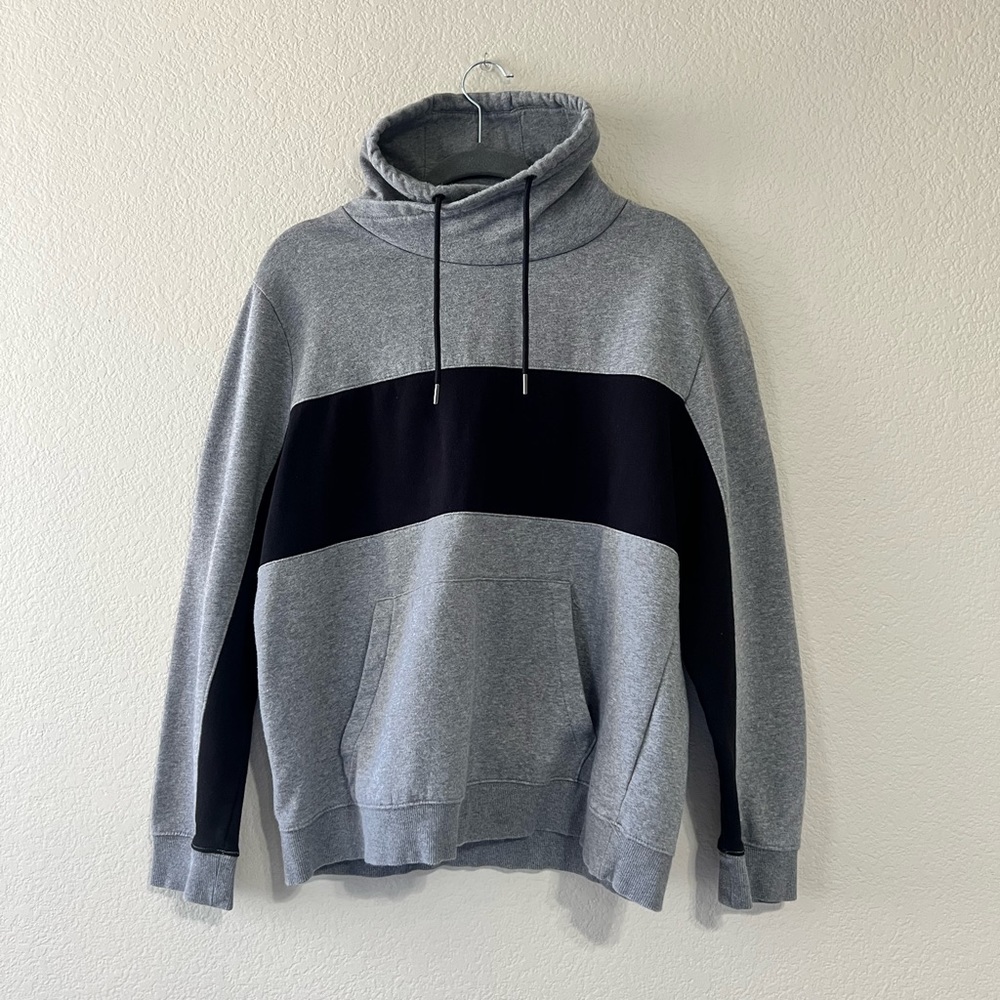 H&M Gray & Black Hoodie | size L